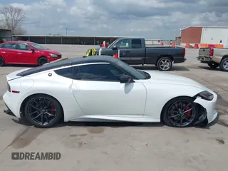 2024 Nissan Z Performance with VIN JN1BZ4BH1RM361447, listed as a IAAI auction lot 41903275 with 9,574 mi miles and . Bid and sale history available at DreamBid. Image 13.