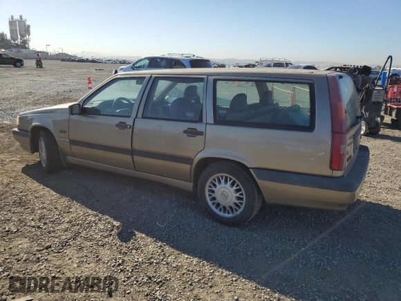 1994 Volvo 850 с VIN YV1LW5521R2028646, выставлен на аукционе Copart как лот 81581234 с пробегом 118 791 миль миль и Чистый • Clean title. История ставок и продаж доступна на DreamBid. Изображение 2.