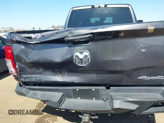 2019 Ram 2500 Lone Star с VIN 3C6UR5DL5KG607820, выставлен на аукционе IAAI как лот 41646952 с пробегом 115 983 миль миль и . История ставок и продаж доступна на DreamBid. Изображение 6.