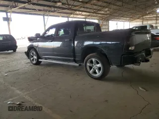 2017 Ram 1500 Express z VIN 3C6RR7KT0HG687881, wystawiony jako Copart lot #51877815 z przebiegiem 96 421 mil mil oraz Szkoda całkowita • Salvage title. Historia ofert i sprzedaży dostępna na DreamBid. Obrazek 2.