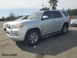 2011 Toyota 4Runner SR5 with VIN JTEZU5JR5B5016881, listed as a Copart auction lot 49498925 with 147,404 mi miles and Salvage Title. Bid and sale history available at carsss.com. Image 1.