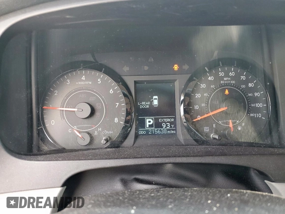 2017 Toyota Sienna LE Auto Access Seat with VIN 5TDKZ3DC2HS866571, listed as a Copart auction lot 62213225 with 215,638 mi miles and Salvage title. Bid and sale history available at DreamBid. Image 9.