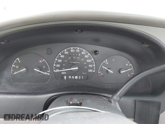 1997 Ford Ranger XLT z VIN 1FTCR10A2VPB59294, wystawiony jako IAAI lot #42676586 z przebiegiem 174 042 mil mil oraz . Historia ofert i sprzedaży dostępna na DreamBid. Obrazek 7.