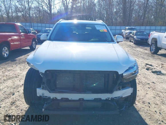 2021 Volvo XC90 Momentum with VIN YV4102PK4M1678500, listed as a IAAI auction lot 41185134 with 54,373 mi miles. Bid and sale history available at carsss.com. Image 13.
