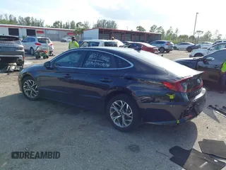 2023 Hyundai Sonata SEL z VIN KMHL64JA0PA289889, wystawiony jako IAAI lot #41931833 z przebiegiem 24 070 mil mil oraz . Historia ofert i sprzedaży dostępna na DreamBid. Obrazek 3.