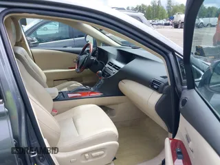 2012 Lexus RX 450h с VIN JTJBC1BA6C2050273, выставлен на аукционе IAAI как лот 42303105 с пробегом 76 773 миль миль и . История ставок и продаж доступна на DreamBid. Изображение 5.