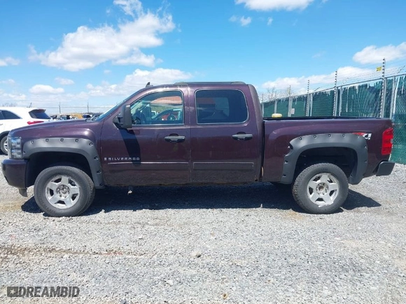 2008 Chevrolet Silverado 1500 LT w/1LT with VIN 2GCEK13M781169033, listed as a IAAI auction lot 42046307 with 153,468 mi miles. Bid and sale history available at carsss.com. Image 14.