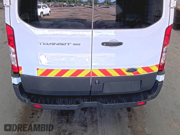 2018 Ford Transit с VIN 1FTYE1YM9JKB52110, выставлен на аукционе IAAI как лот 42610426 с пробегом 156 532 миль миль и . История ставок и продаж доступна на DreamBid. Изображение 10.