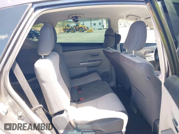 2015 Toyota Prius Two with VIN JTDZN3EU2FJ031520, listed as a IAAI auction lot 41950491 with 174,379 mi miles and . Bid and sale history available at DreamBid. Image 8.