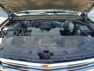 2017 Chevrolet Suburban Premier with VIN 1GNSCJKC8HR241056, listed as a Copart auction lot 48263355 with 201,232 mi miles and Clean Title. Bid and sale history available at carsss.com. Image 12.
