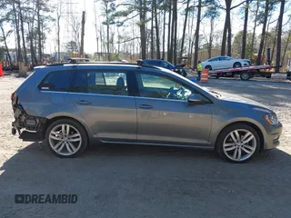 2017 Volkswagen Golf S z VIN 3VWC17AU6HM501548, wystawiony jako IAAI lot #41724754 z przebiegiem 179 895 mil mil oraz . Historia ofert i sprzedaży dostępna na DreamBid. Obrazek 13.