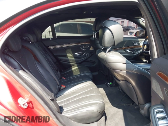 2015 Mercedes-Benz S-Class S 550 with VIN WDDUG8CB6FA157601, listed as a IAAI auction lot 40402615 with 85,030 mi miles. Bid and sale history available at carsss.com. Image 8.
