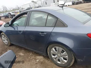 2014 Chevrolet Cruze LS with VIN 1G1PA5SH9E7274901, listed as a IAAI auction lot 42013231 with 95,204 mi miles and . Bid and sale history available at DreamBid. Image 15.