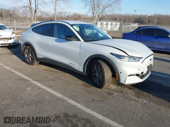 2023 Ford Mustang Mach-E Select с VIN 3FMTK1SS2PMA14383, выставлен на аукционе IAAI как лот 41294109 с пробегом 18 346 миль миль и . История ставок и продаж доступна на DreamBid. Изображение 1.
