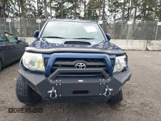 2006 Toyota Tacoma with VIN 5TEUU42N06Z165755, listed as a IAAI auction lot 41619786 with 168,910 mi miles. Bid and sale history available at carsss.com. Image 12.