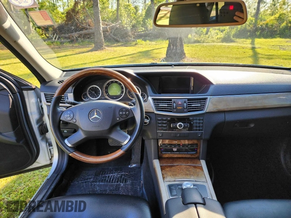 2011 Mercedes-Benz E 350 Luxury with VIN WDDHH8HB0BA291828, listed as a Copart auction lot 53397705 with 132,902 mi miles and Clean Title. Bid and sale history available at DreamBid. Image 9.