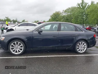 2013 Audi A4 Premium Plus с VIN WAUFFAFLXDN024165, выставлен на аукционе IAAI как лот 42271521 с пробегом 220 110 миль миль и . История ставок и продаж доступна на DreamBid. Изображение 14.