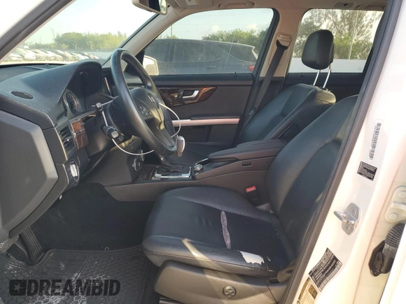 2012 Mercedes-Benz GLK 350 z VIN WDCGG5GB5CF833237, wystawiony jako Copart lot #54102845 z przebiegiem 120 000 mil mil oraz Czysty tytuł • Clean title. Historia ofert i sprzedaży dostępna na DreamBid. Obrazek 7.