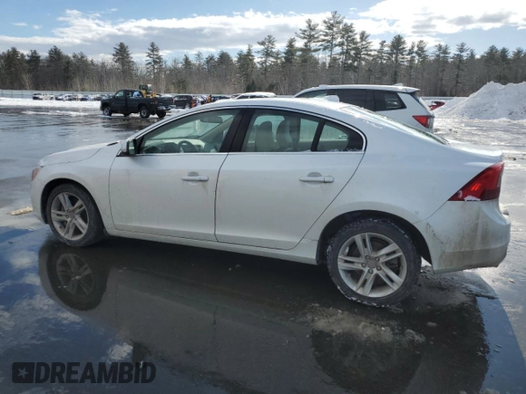2015 Volvo S60 T5 Premier with VIN YV1612TBXF1316485, listed as a Copart auction lot 44433055 with 86,162 mi miles and Salvage Title. Bid and sale history available at carsss.com. Image 2.