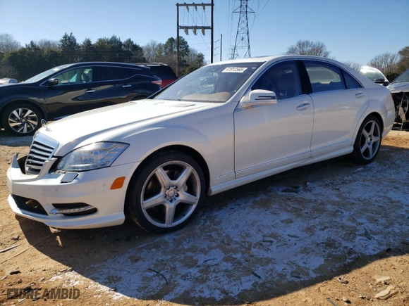 2013 Mercedes-Benz S-Class S 550 with VIN WDDNG7DB5DA499311, listed as a Copart auction lot 41912565 with 77,942 mi miles and Salvage Title. Bid and sale history available at carsss.com. Image 1.