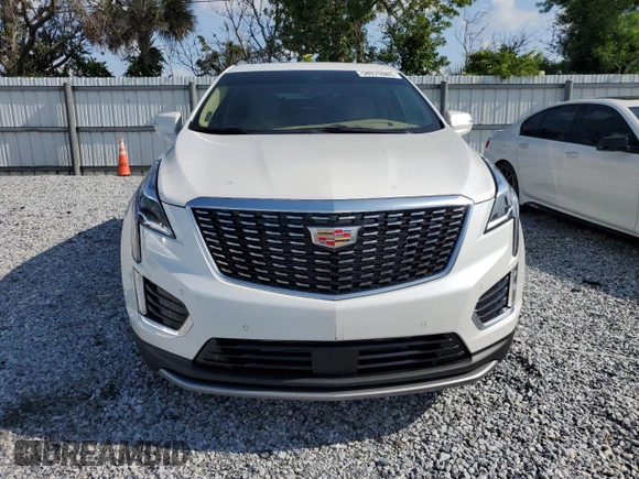 2024 Cadillac XT5 Premium Luxury AWD z VIN 1GYKNERS3RZ757814, wystawiony jako Copart lot #58976985 z przebiegiem 4 608 mil mil oraz Szkoda całkowita • Salvage title. Historia ofert i sprzedaży dostępna na DreamBid. Obrazek 5.
