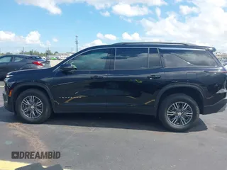 2025 Chevrolet Traverse FWD LT with VIN 1GNERGRS3SJ128679, listed as a IAAI auction lot 42596196 with 28,967 mi miles and . Bid and sale history available at DreamBid. Image 14.