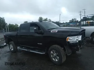 2024 Ram 2500 Big Horn z VIN 3C6UR5DJ6RG303615, wystawiony jako IAAI lot #42648825 z przebiegiem 35 078 mil mil oraz . Historia ofert i sprzedaży dostępna na DreamBid. Obrazek 14.