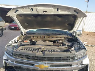 2019 Chevrolet Silverado 1500 LT with VIN 3GCPWCED5KG146483, listed as a IAAI auction lot 41757133 with 126,638 mi miles. Bid and sale history available at carsss.com. Image 10.