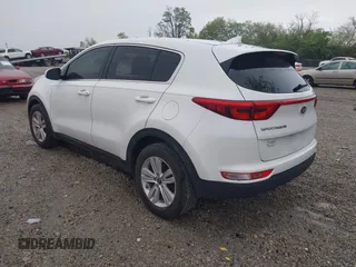 2018 Kia Sportage LX z VIN KNDPM3AC3J7452823, wystawiony jako IAAI lot #42183715 z przebiegiem 98 365 mil mil oraz . Historia ofert i sprzedaży dostępna na DreamBid. Obrazek 3.