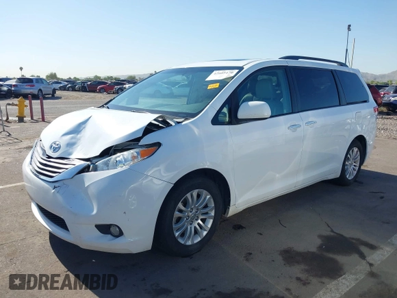 2012 Toyota Sienna XLE AAS z VIN 5TDYK3DC5CS218522, wystawiony jako IAAI lot #42605170 z przebiegiem 236 508 mil mil oraz . Historia ofert i sprzedaży dostępna na DreamBid. Obrazek 2.
