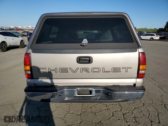 2002 Chevrolet Silverado 1500 LS with VIN 2GCEC19WX21412752, listed as a Copart auction lot 48411305 with 171,567 mi miles and Clean Title. Bid and sale history available at DreamBid. Image 6.