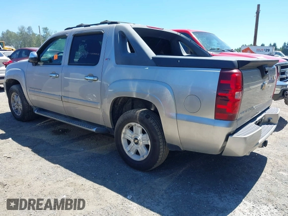 2007 Chevrolet Avalanche 3LT z VIN 3GNFK123X7G214167, wystawiony jako IAAI lot #42356863 z przebiegiem 55 352 mil mil oraz . Historia ofert i sprzedaży dostępna na DreamBid. Obrazek 3.