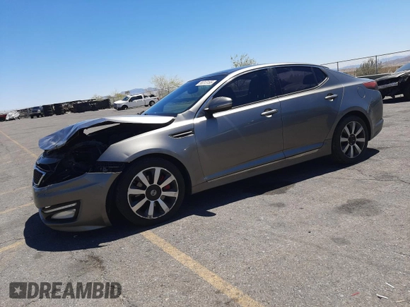 2012 Kia Optima SX z VIN 5XXGR4A60CG044520, wystawiony jako Copart lot #56013155 z przebiegiem 155 487 mil mil oraz Szkoda całkowita • Salvage title. Historia ofert i sprzedaży dostępna na DreamBid. Obrazek 1.
