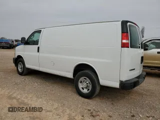 2022 Chevrolet Express Cargo z VIN 1GCWGAFPXN1218528, wystawiony jako Copart lot #46952485 z przebiegiem 129 866 mil mil oraz Czysty tytuł • Clean title. Historia ofert i sprzedaży dostępna na DreamBid. Obrazek 2.