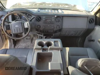 2014 Ford F-350 XL with VIN 1FT8X3BT7EEA61279, listed as a Copart auction lot 43035235 with 258,391 mi miles and Clean title. Bid and sale history available at DreamBid. Image 8.