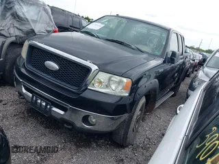 2007 Ford F-150 XLT with VIN 1FTPX14V07KC69605, listed as a IAAI auction lot 39335496 with 125,447 mi miles. Bid and sale history available at carsss.com. Image 2.