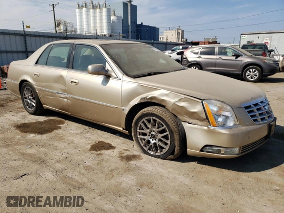 2006 Cadillac DTS 1SD z VIN 1G6KD57Y16U117113, wystawiony jako Copart lot #71485044 z przebiegiem 109 948 mil mil oraz Szkoda całkowita • Salvage title. Historia ofert i sprzedaży dostępna na DreamBid. Obrazek 4.