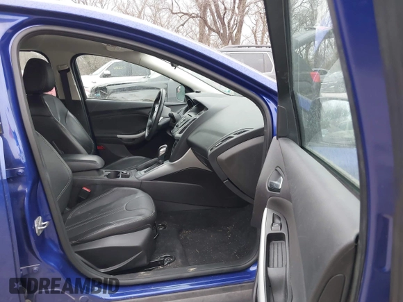 2014 Ford Focus SE with VIN 1FADP3K20EL213393, listed as a IAAI auction lot 41843091 with 125,279 mi miles. Bid and sale history available at carsss.com. Image 5.