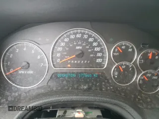 2006 GMC Envoy Denali with VIN 1GKES63M562341669, listed as a Copart auction lot 83590824 with 177,663 mi miles and Clean Title. Bid and sale history available at carsss.com. Image 9.
