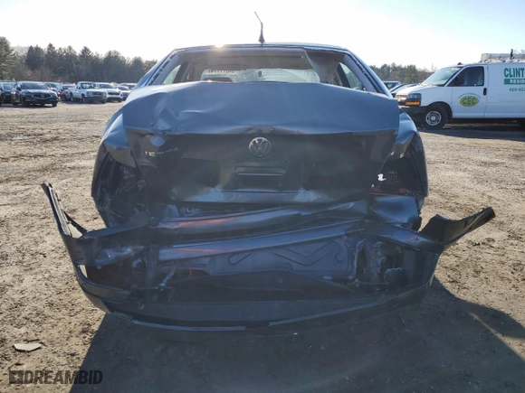 2004 Volkswagen Jetta Sedan GLS with VIN 3VWSK69M24M032198, listed as a Copart auction lot 84077774 with 0 mi miles and Salvage Title. Bid and sale history available at carsss.com. Image 6.