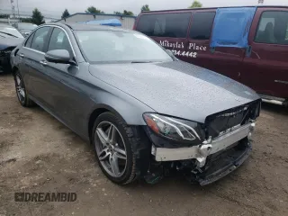 2019 Mercedes-Benz E-Class E 300 with VIN WDDZF4KB7KA631407, listed as a Copart auction lot 57338172 with 31,343 mi miles. Bid and sale history available at carsss.com. Image 1.