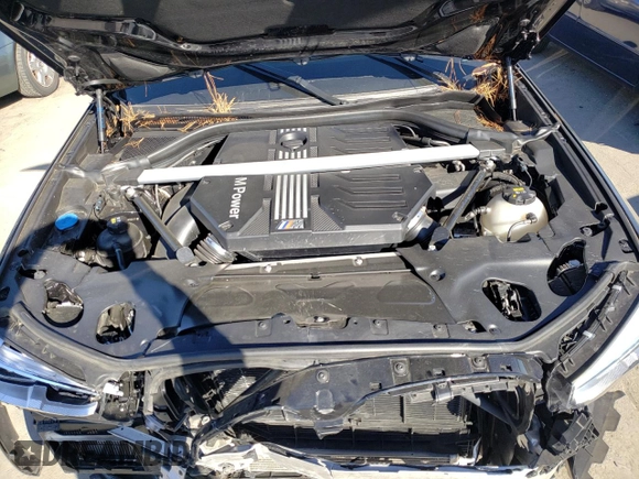 2021 BMW X4 M z VIN 5YMUJ0C07M9H06811, wystawiony jako Copart lot #60352142 z przebiegiem 20 169 mil mil oraz . Historia ofert i sprzedaży dostępna na DreamBid. Obrazek 7.