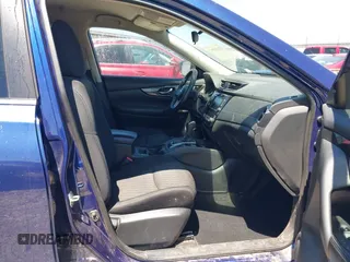 2019 Nissan Rogue SV with VIN 5N1AT2MT0KC705437, listed as a IAAI auction lot 42060597 with 98,555 mi miles and . Bid and sale history available at DreamBid. Image 5.