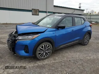 2021 Nissan Kicks SR z VIN 3N1CP5DVXML504949, wystawiony jako Copart lot #55026555 z przebiegiem 78 494 mil mil oraz Szkoda całkowita • Salvage title. Historia ofert i sprzedaży dostępna na DreamBid. Obrazek 1.