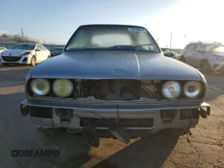 1989 BMW 3 Series z VIN WBABB2303K8861961, wystawiony jako Copart lot #78730614 z przebiegiem 98 944 mil mil oraz Czysty tytuł • Clean title. Historia ofert i sprzedaży dostępna na DreamBid. Obrazek 5.