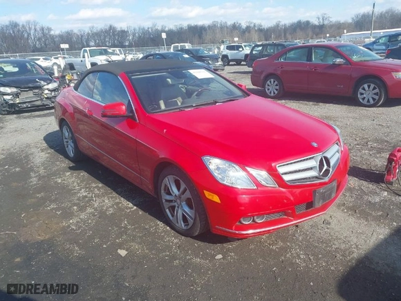 2011 Mercedes-Benz E-Class E 350 with VIN WDDKK5GF2BF071961, listed as a IAAI auction lot 41428712 with 148,114 mi miles. Bid and sale history available at carsss.com. Image 1.