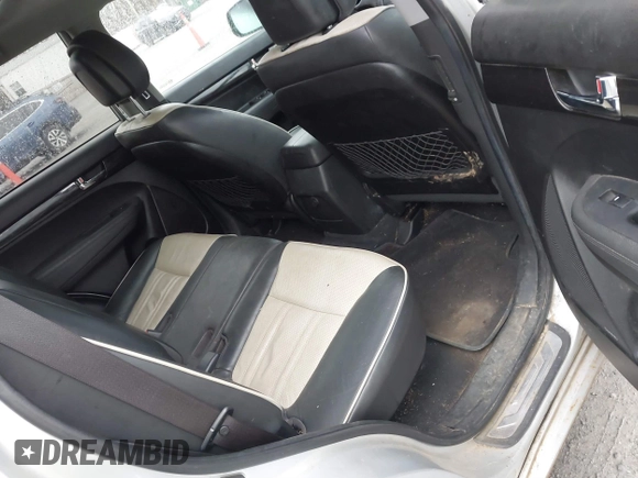 2013 Kia Sorento SX with VIN 5XYKWDA29DG342965, listed as a IAAI auction lot 41001039 with 163,760 mi miles. Bid and sale history available at carsss.com. Image 8.