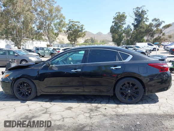 2017 Nissan Altima SV z VIN 1N4AL3AP0HC187796, wystawiony jako IAAI lot #42247396 z przebiegiem 106 024 mil mil oraz . Historia ofert i sprzedaży dostępna na DreamBid. Obrazek 14.