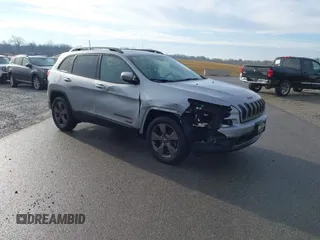 2017 Jeep Cherokee Latitude z VIN 1C4PJMCB0HW509286, wystawiony jako IAAI lot #41382394 z przebiegiem 96 562 mil mil oraz . Historia ofert i sprzedaży dostępna na DreamBid. Obrazek 1.