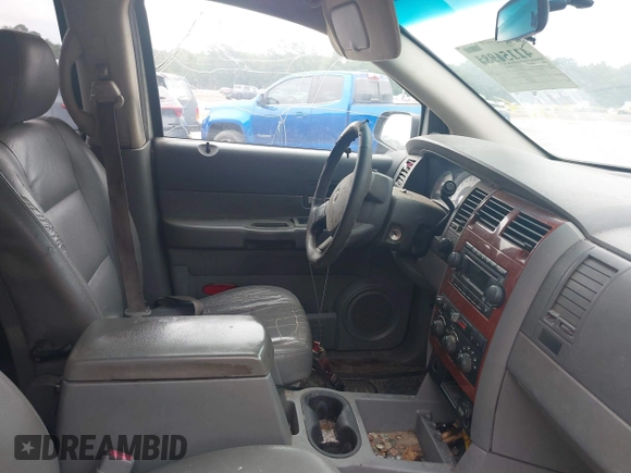 2005 Dodge Durango SLT with VIN 1D4HB48N25F512435, listed as a IAAI auction lot 42356535 with 231,741 mi miles and . Bid and sale history available at DreamBid. Image 5.